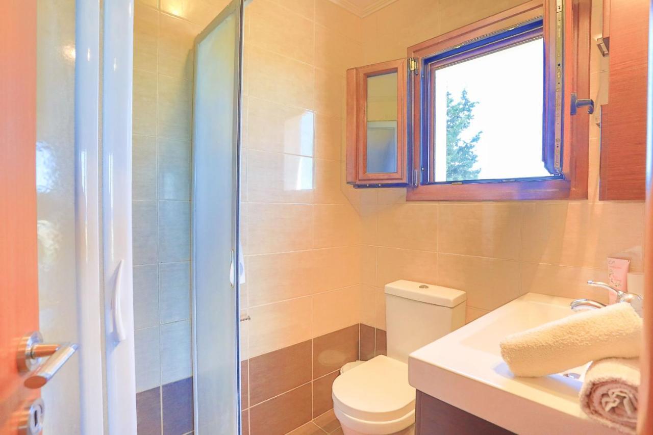 אצ'ארבי Villa Dersea מראה חיצוני תמונה