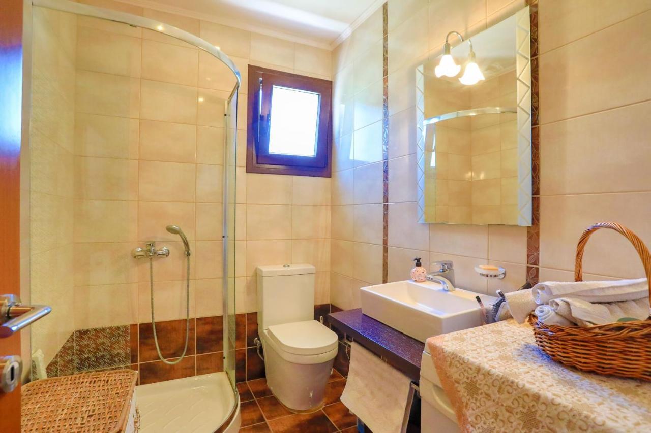 אצ'ארבי Villa Dersea מראה חיצוני תמונה